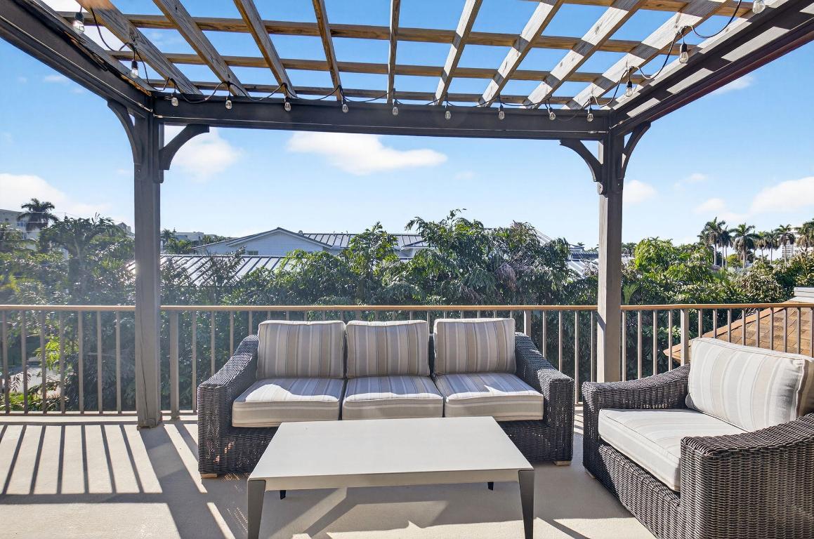 TALBOT HOUSE III CONDO - Residential