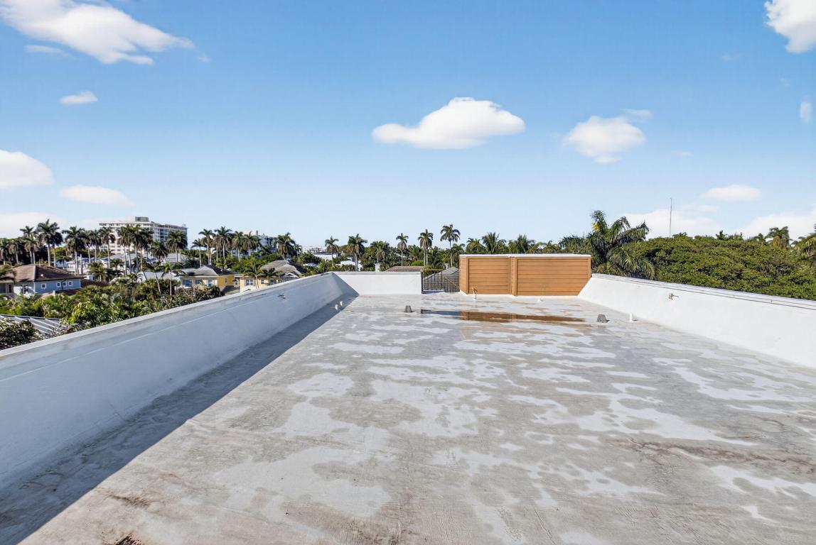 TALBOT HOUSE III CONDO - Residential