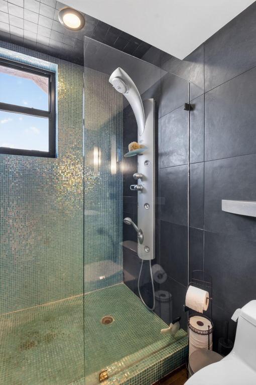 TALBOT HOUSE III CONDO - Residential