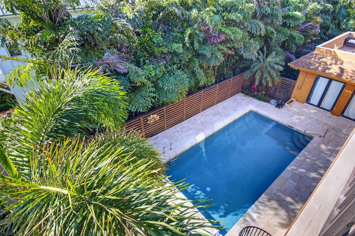 TALBOT HOUSE III CONDO - Residential