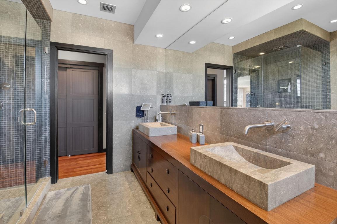 TALBOT HOUSE III CONDO - Residential