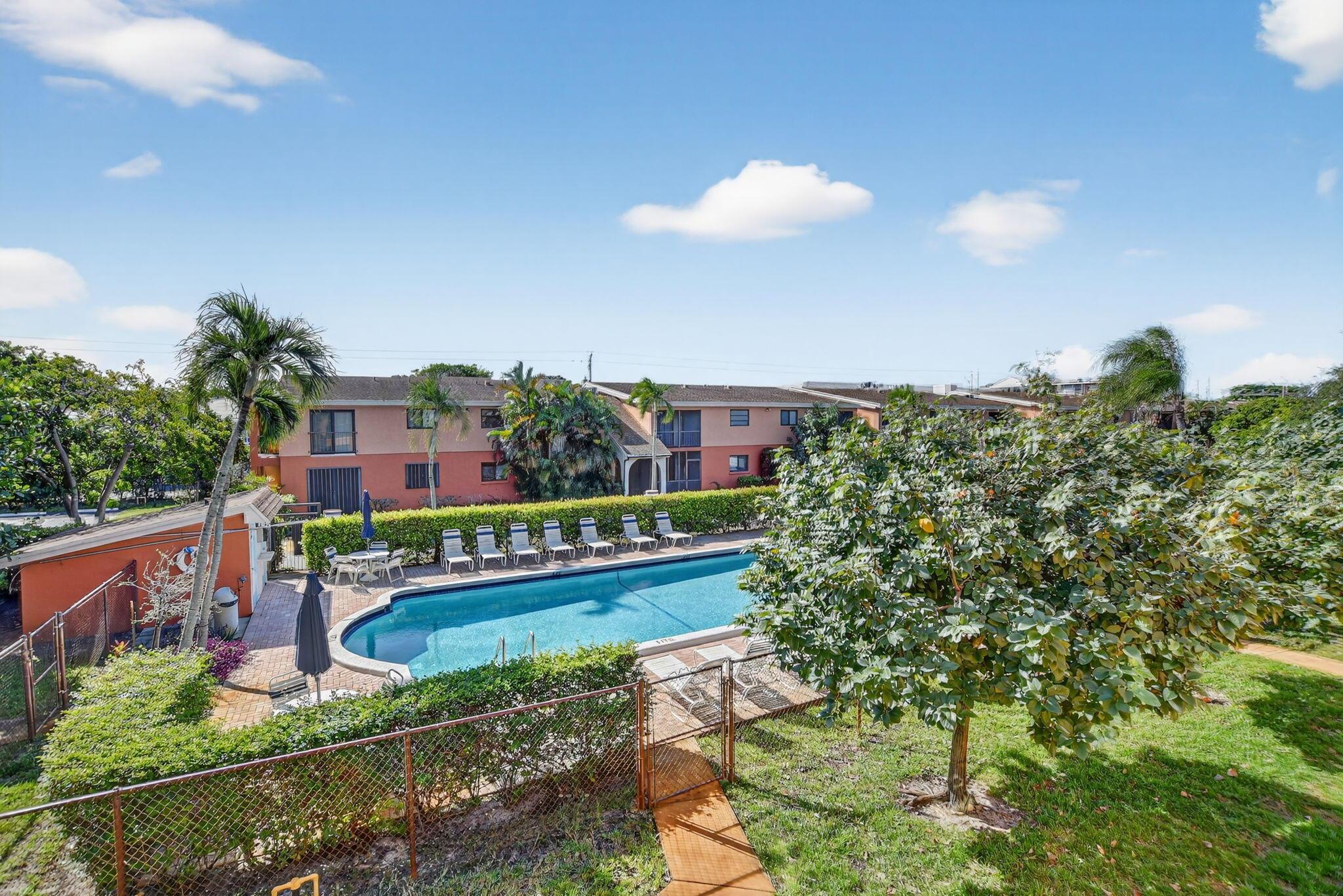 VILLA VALENCIA CONDO - Residential