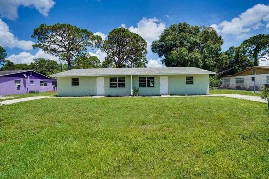 Photo of 5112 La Salle Street #B, Fort Pierce, FL 34951 (MLS # R10908147)