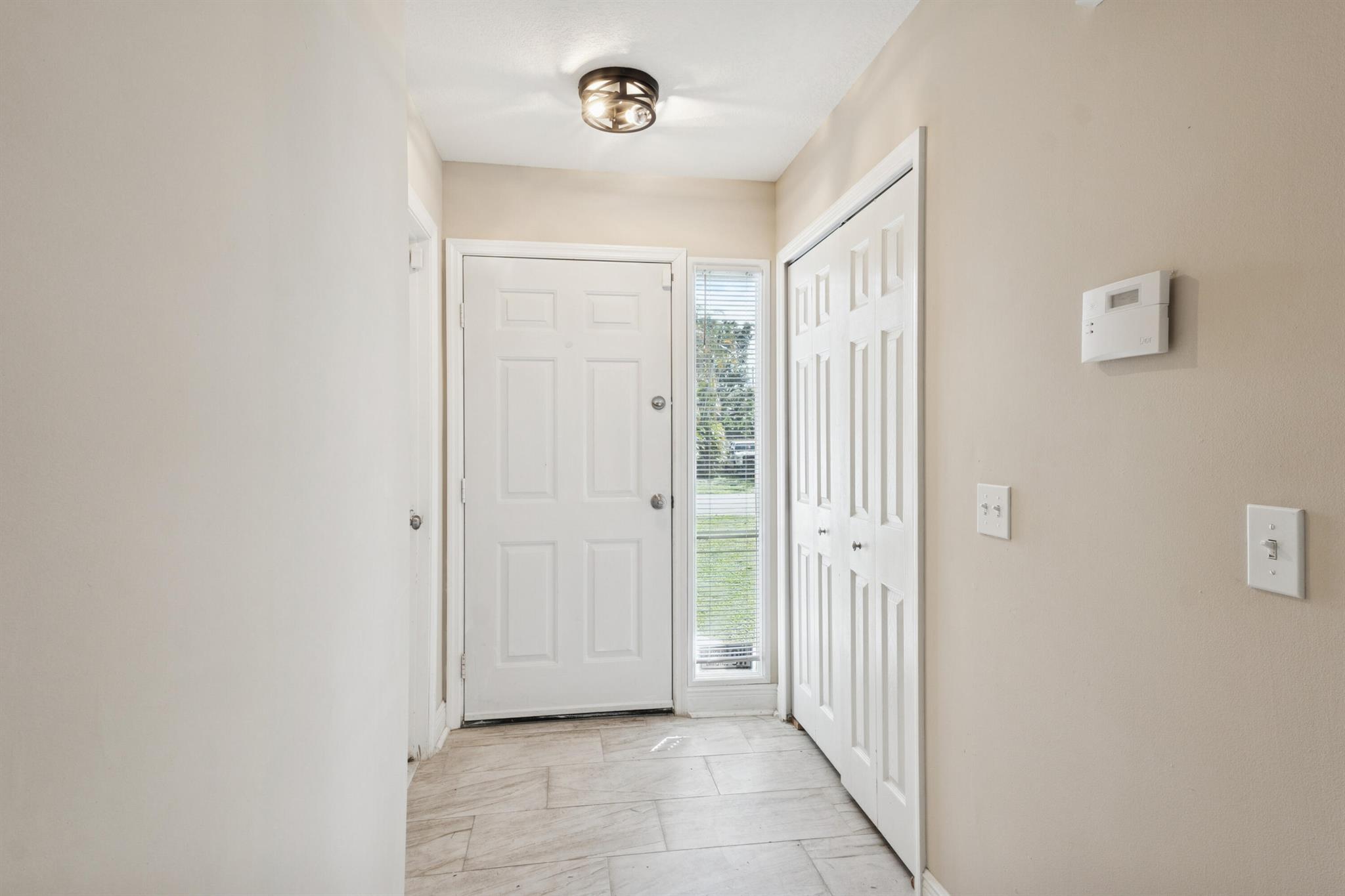 PALM LAKE ESTATES - Residential