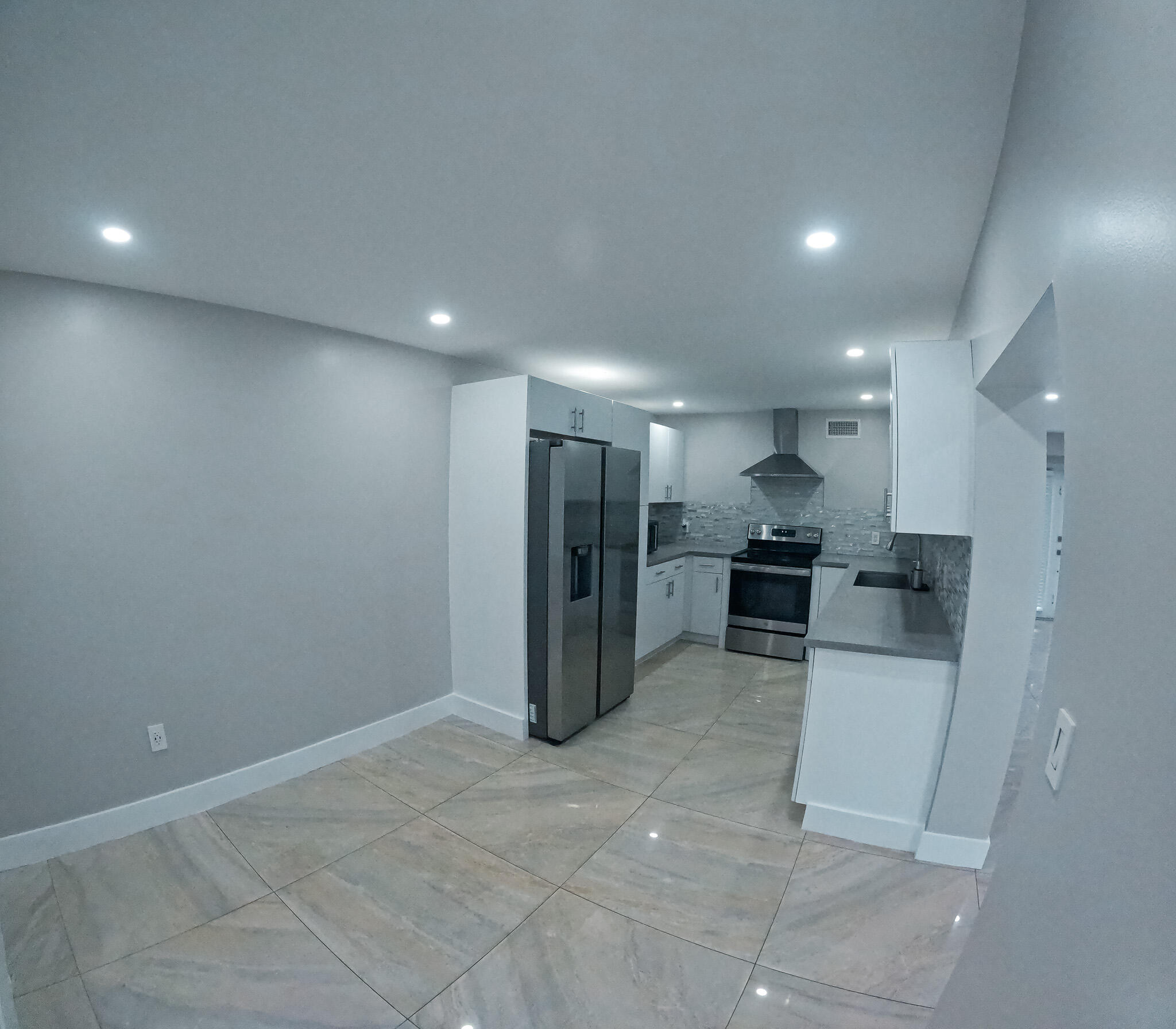 REPLAT OF PALM GARDENS BLK 4 LOT 15 (0.17 AC) - Residential Lease