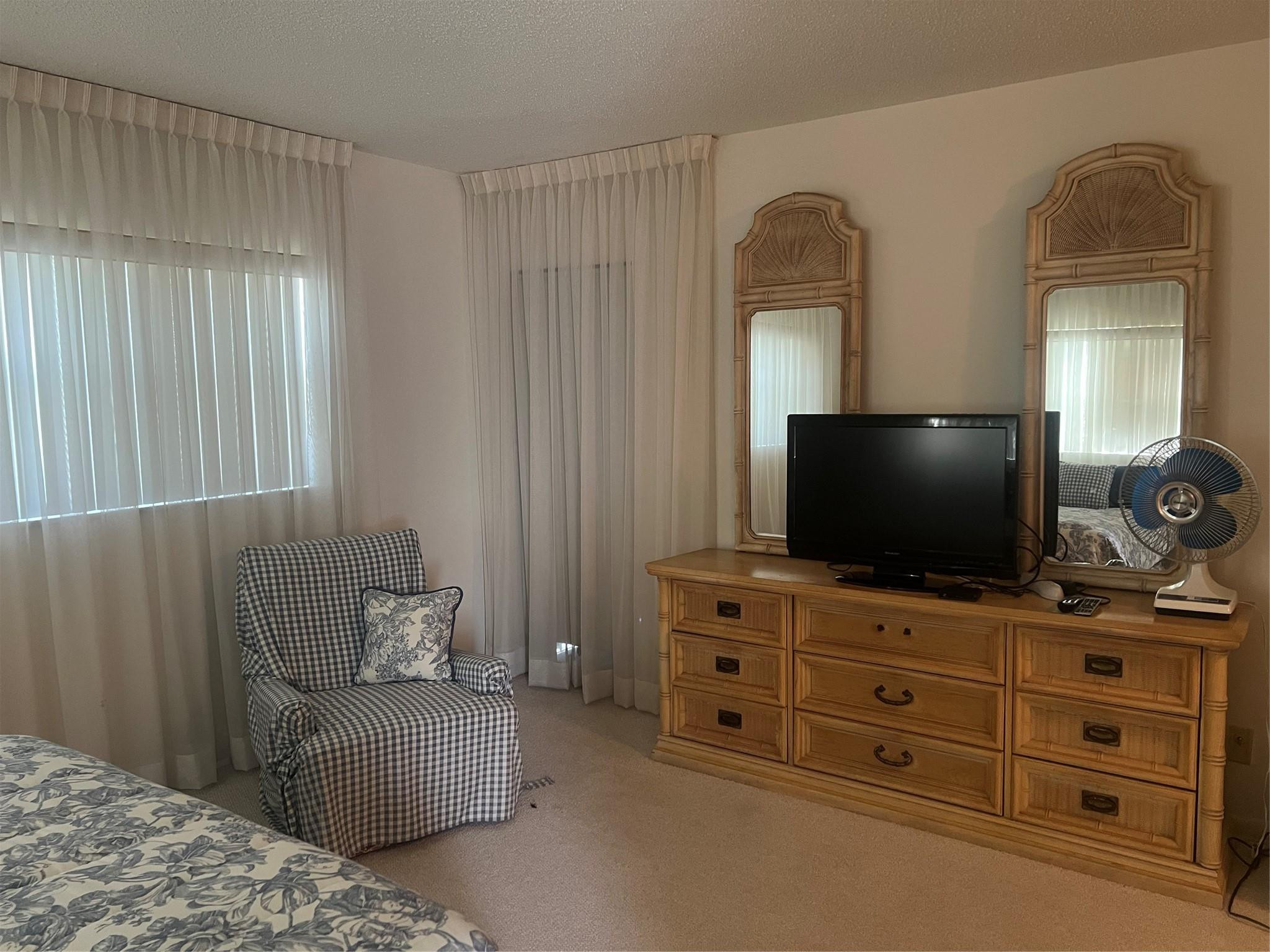 FAIRWAYS ROYALE CONDO - Residential