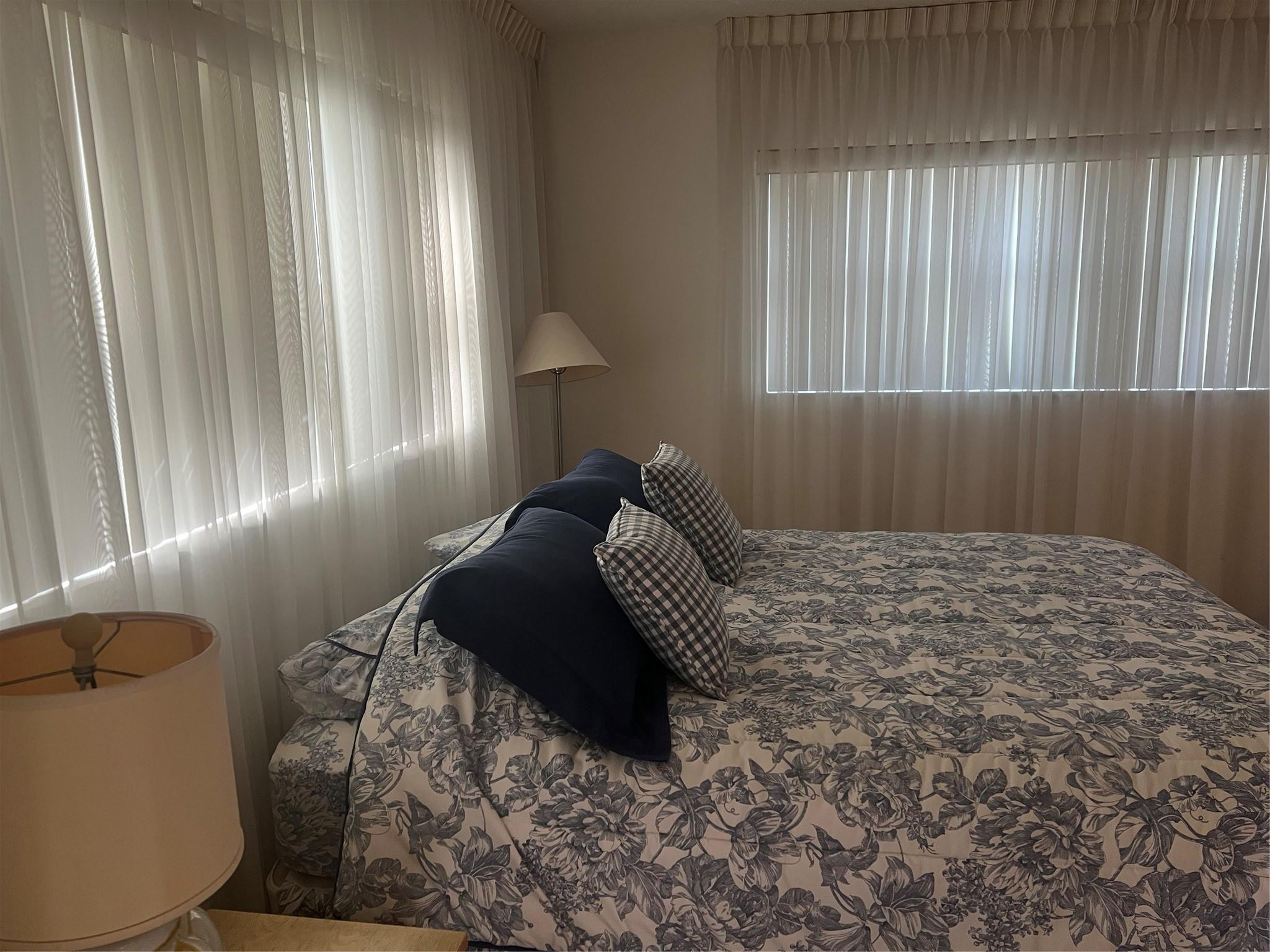 FAIRWAYS ROYALE CONDO - Residential