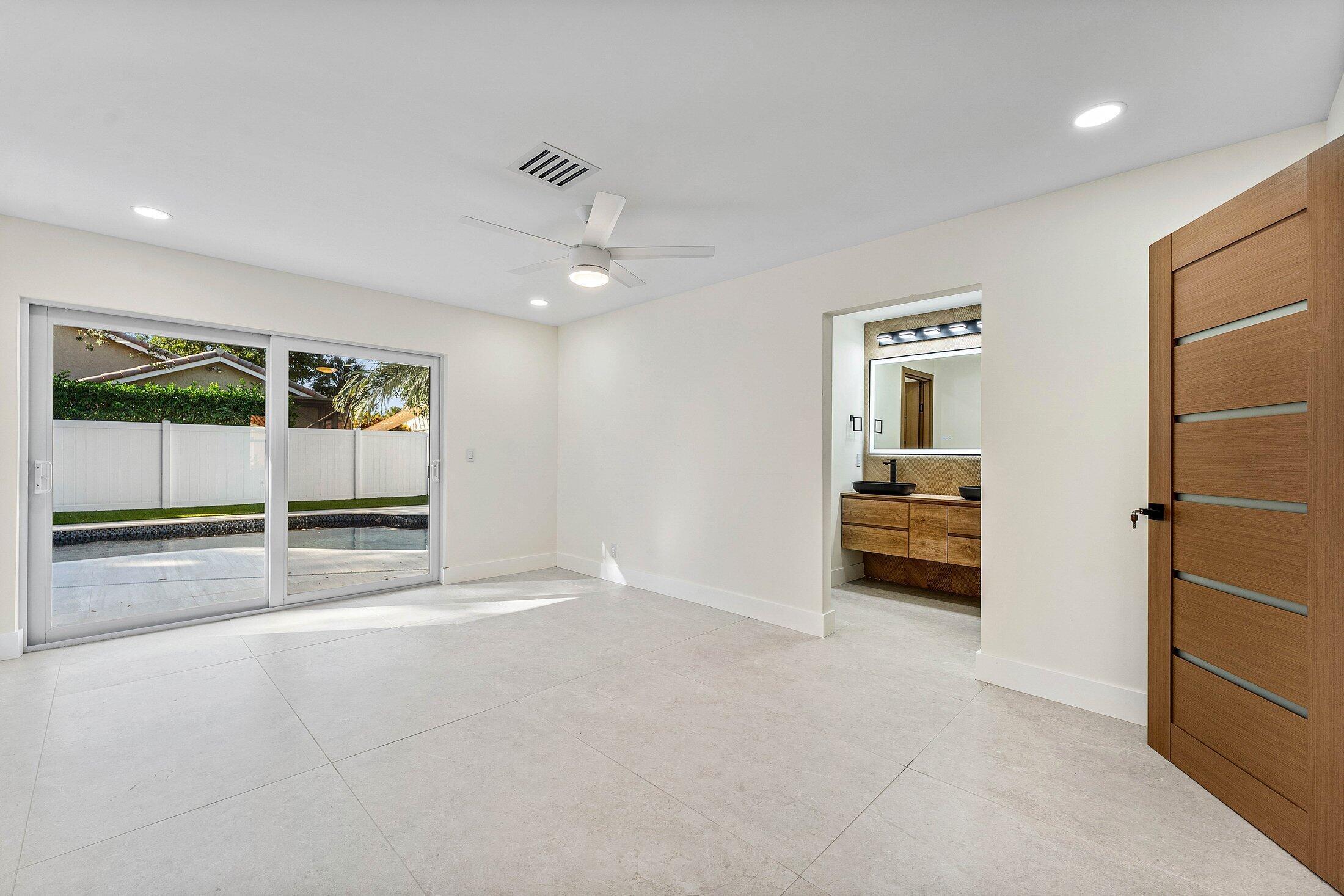 BOCA RATON SQUARE UNIT 18 - Residential