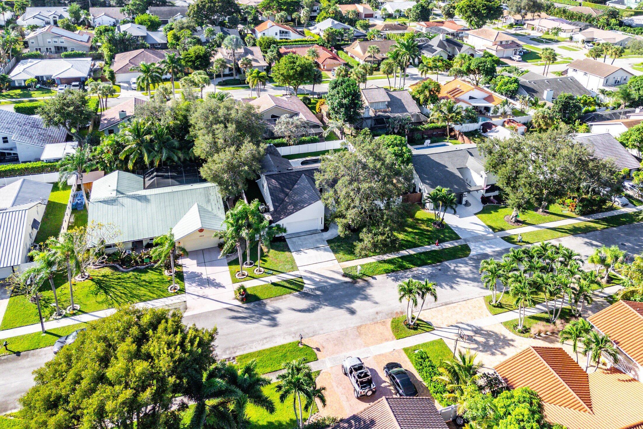 BOCA RATON SQUARE UNIT 18 - Residential