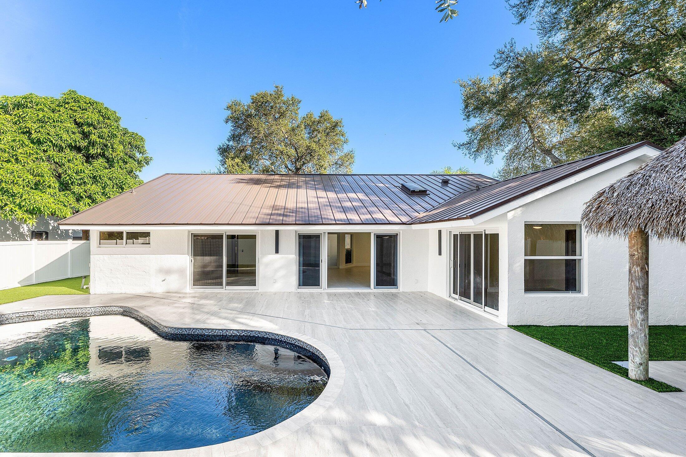 BOCA RATON SQUARE UNIT 18 - Residential