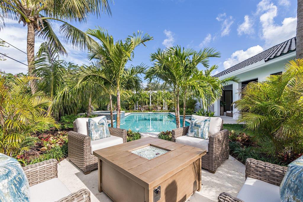 LITTLE RANCHES - Residential