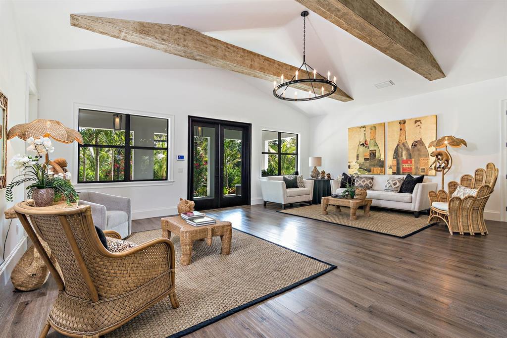 LITTLE RANCHES - Residential