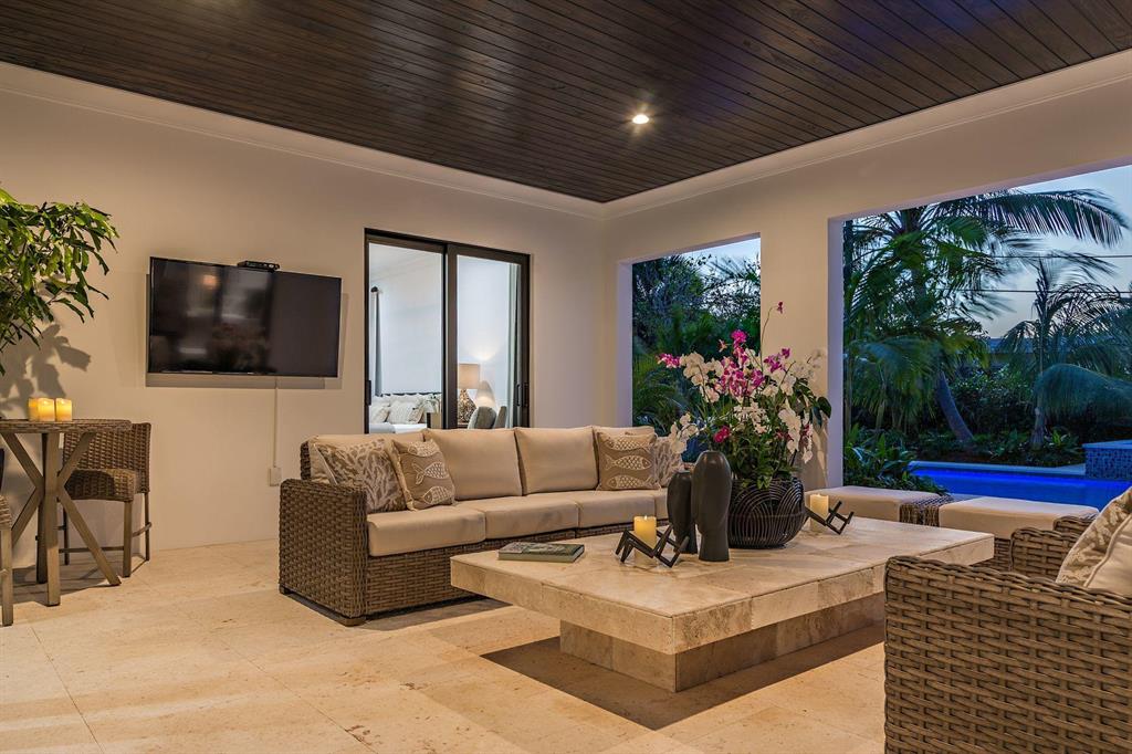 LITTLE RANCHES - Residential