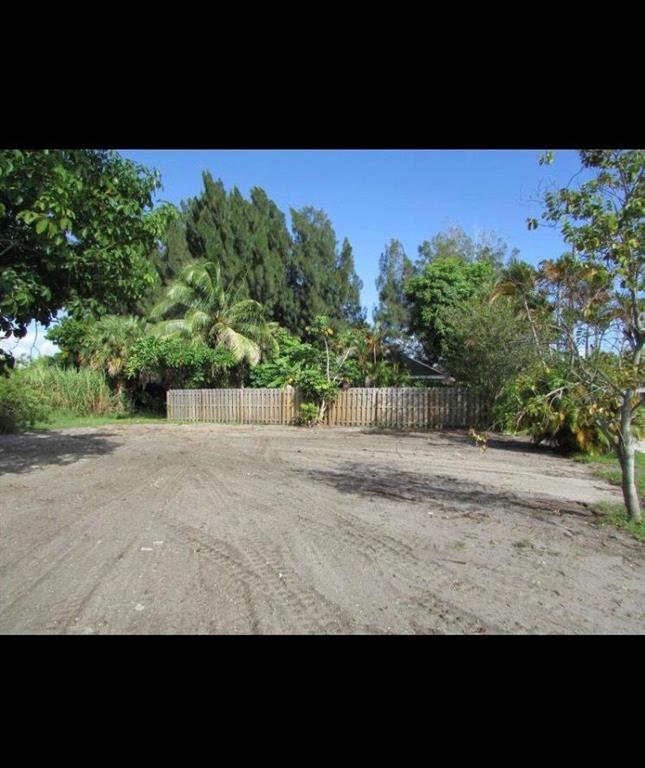 Great opportunity to own a vacant lot in the city of Stuart. Very Close to downtown area with many business, restaurants, shopping, banks, and schools. This vacant lot is clear and ready to build on. There was a house on it previously so the impact fees have been paid. WILL CONSIDER SELLER FINANCING.