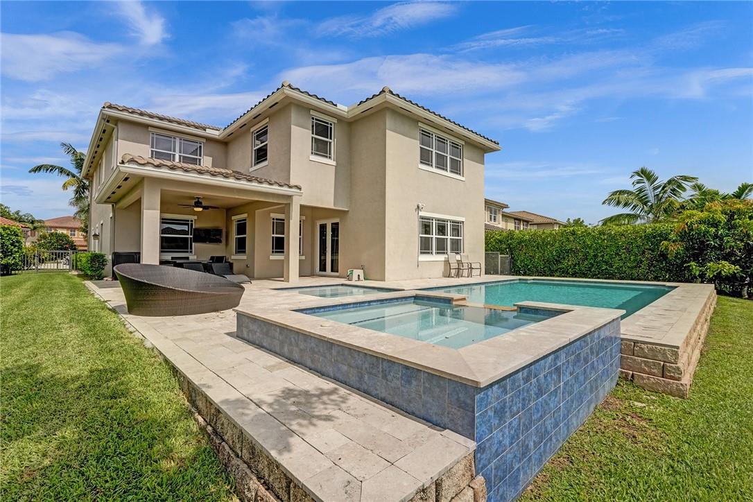 MiraLago - Residential