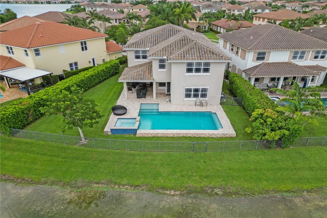 MiraLago - Residential