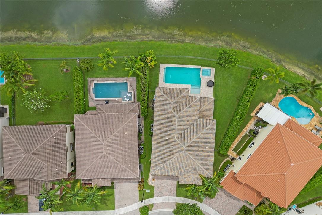 MiraLago - Residential