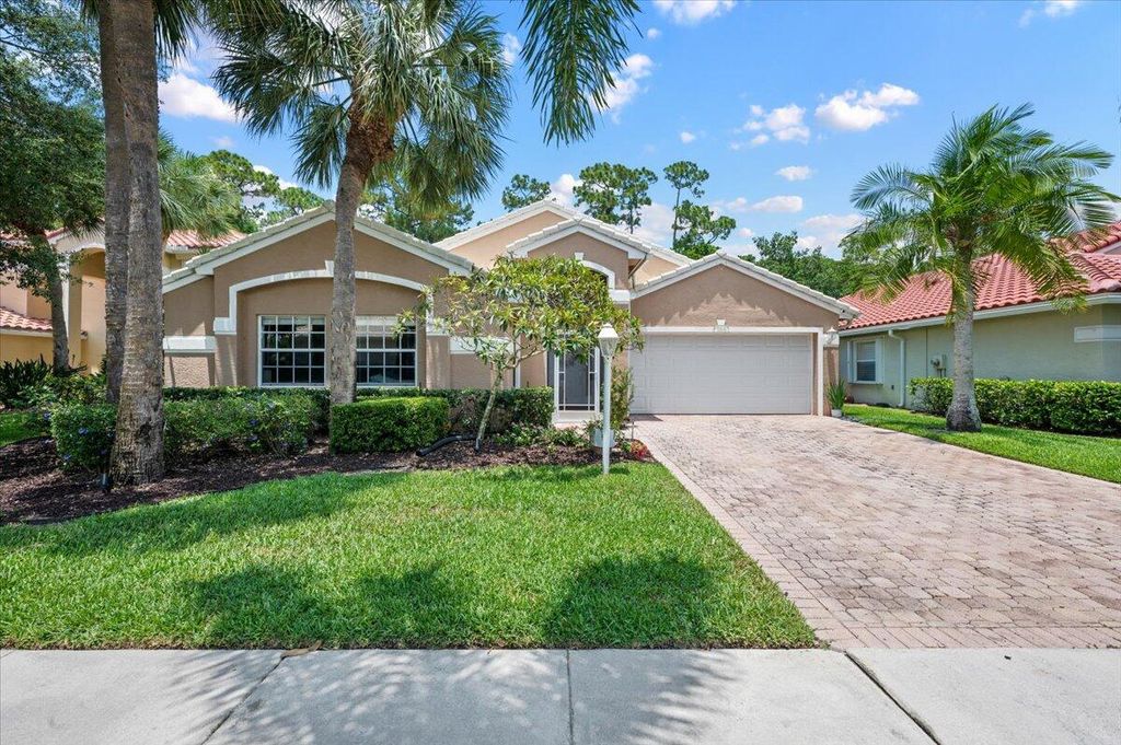 Photo of 164 Jones Creek Drive, Jupiter, FL 33458 (MLS # R10988402)