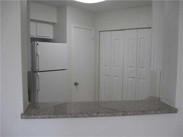 Sailboat Pointe Condo - Residential Lease