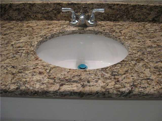 Sailboat Pointe Condo - Residential Lease