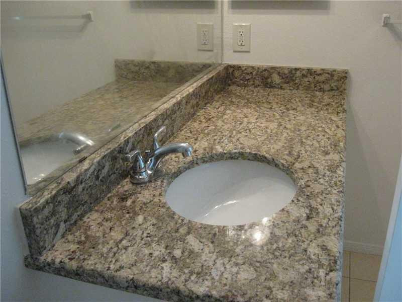 Sailboat Pointe Condo - Residential Lease