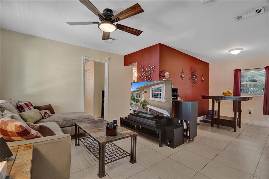 Collier Estates 41-19 B - Residential