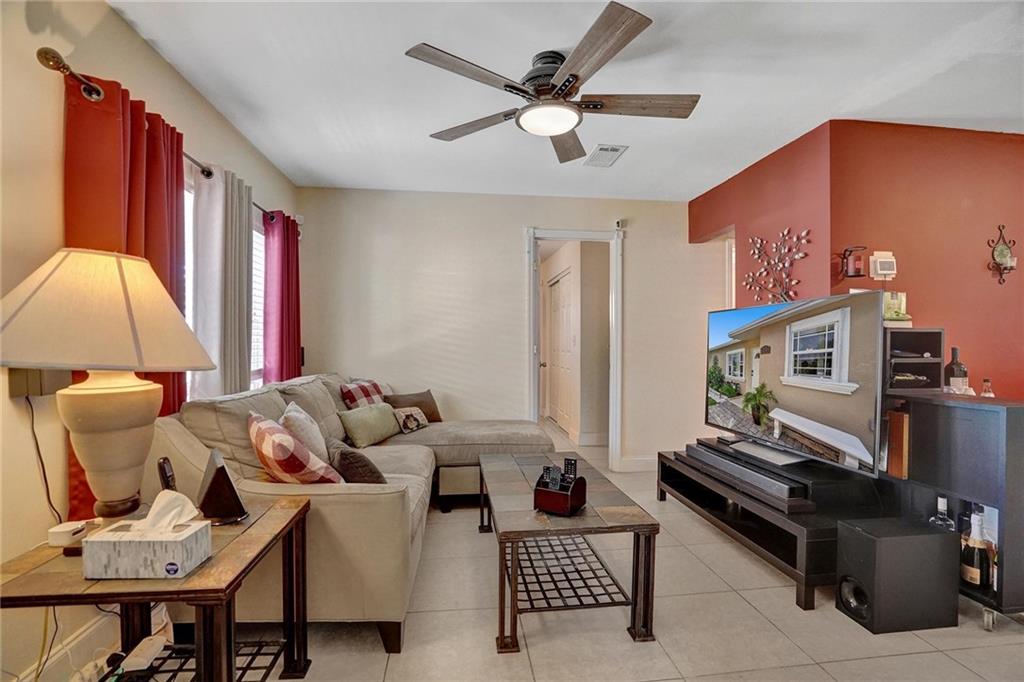 Collier Estates 41-19 B - Residential