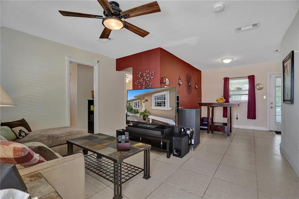 Collier Estates 41-19 B - Residential