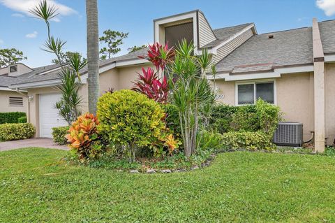 Tiny photo for 6869 Fountains Circle #6869, Lake Worth, FL 33467 (MLS # F10534733)