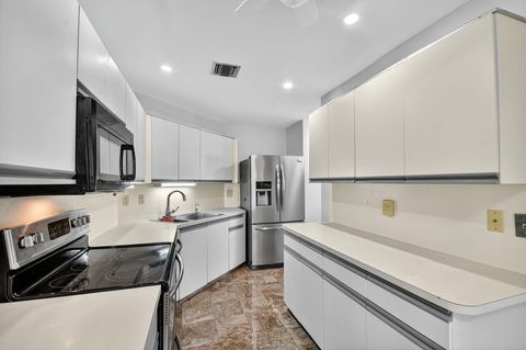 Tiny photo for 6869 Fountains Circle #6869, Lake Worth, FL 33467 (MLS # F10534733)