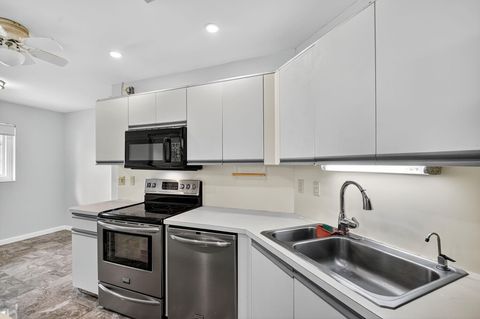 Tiny photo for 6869 Fountains Circle #6869, Lake Worth, FL 33467 (MLS # F10534733)