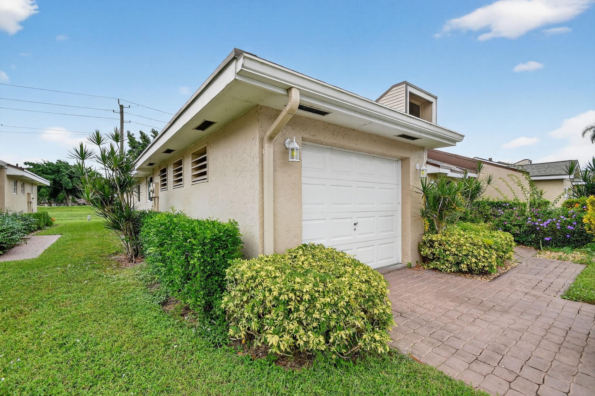 View photos, virtual tours, details... 6869 Fountains Cir 6869