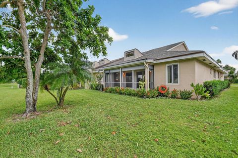 Tiny photo for 6869 Fountains Circle #6869, Lake Worth, FL 33467 (MLS # F10534733)
