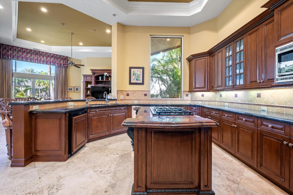 COVENTRY AT WOODFIELD COUNTRY CLUB - Residential