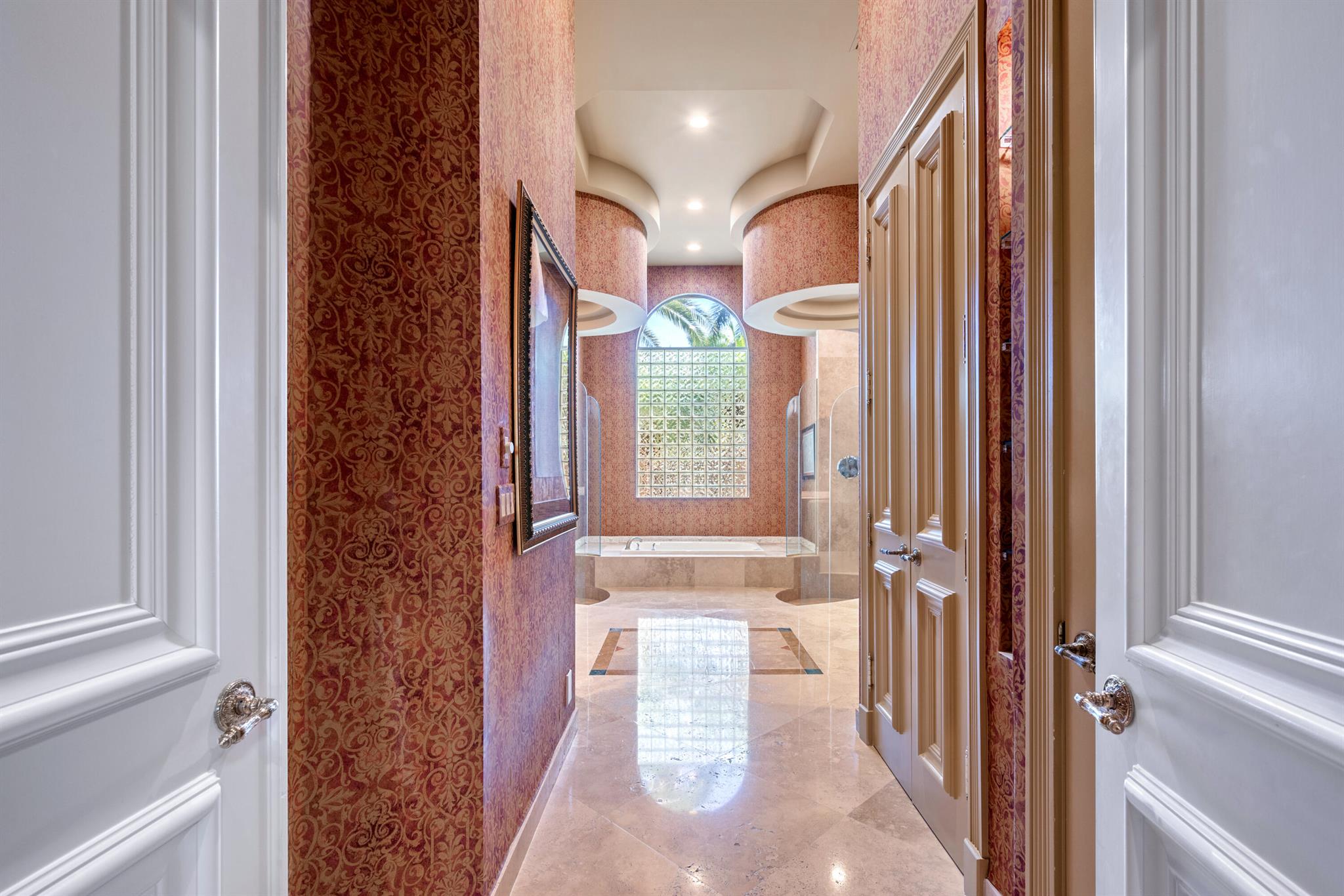 COVENTRY AT WOODFIELD COU - Residential