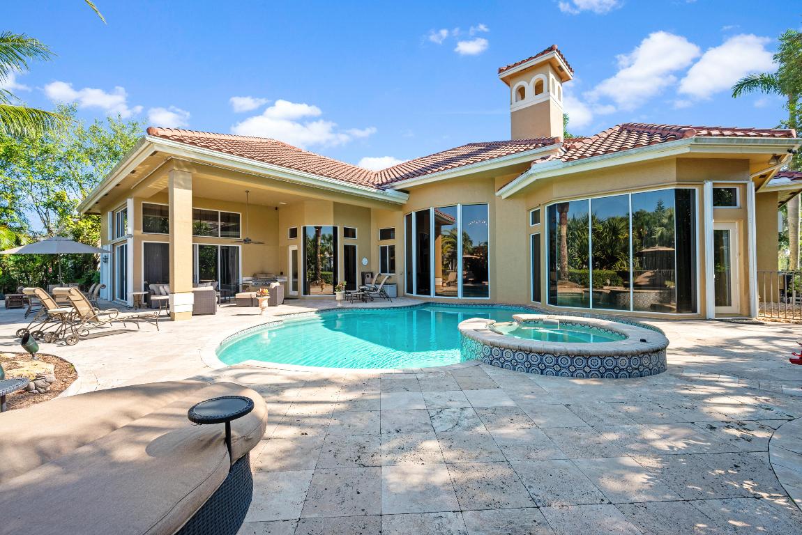 COVENTRY AT WOODFIELD COUNTRY CLUB - Residential