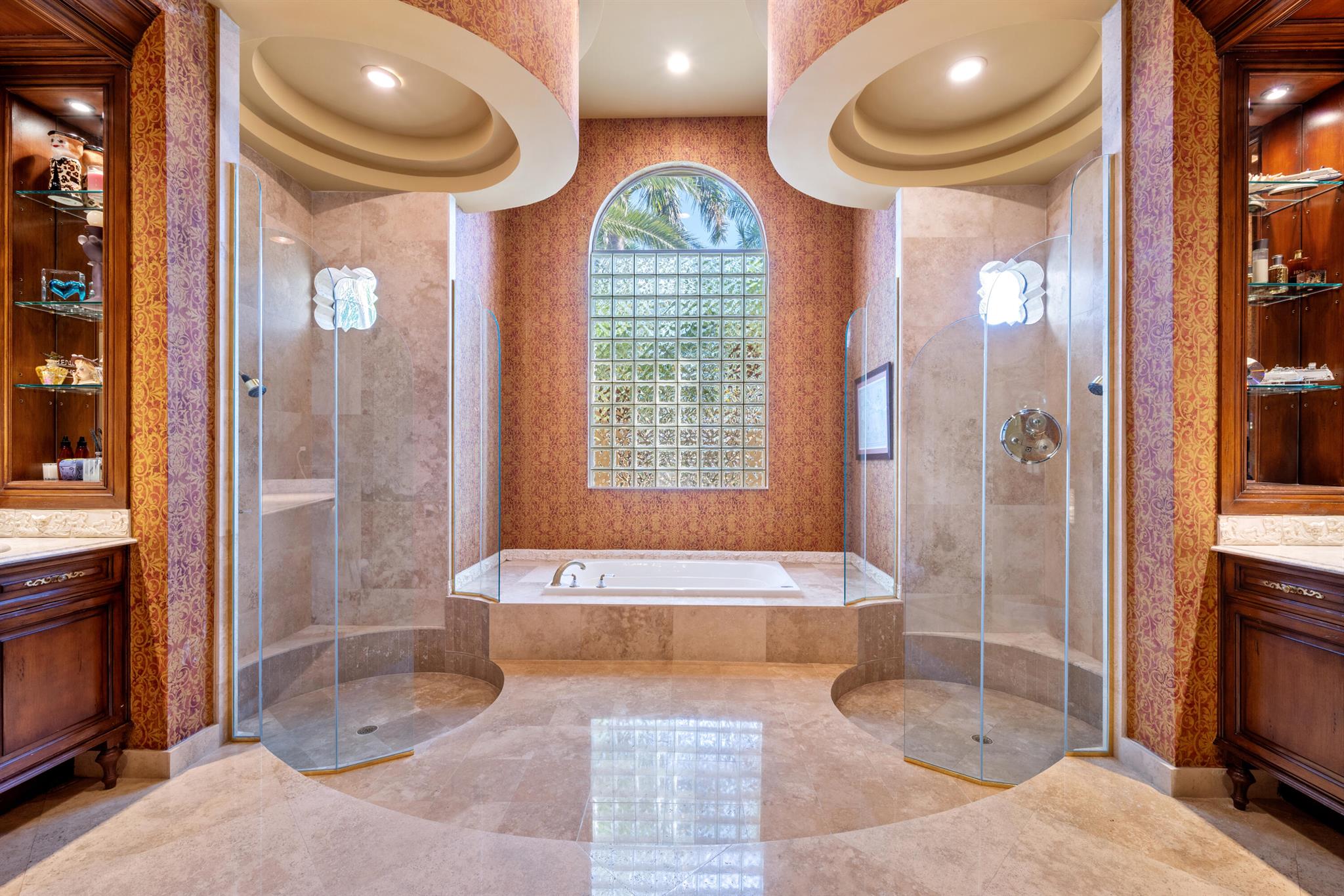 COVENTRY AT WOODFIELD COU - Residential