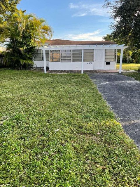1300 NE 182nd Street North Miami Beach FL 33162