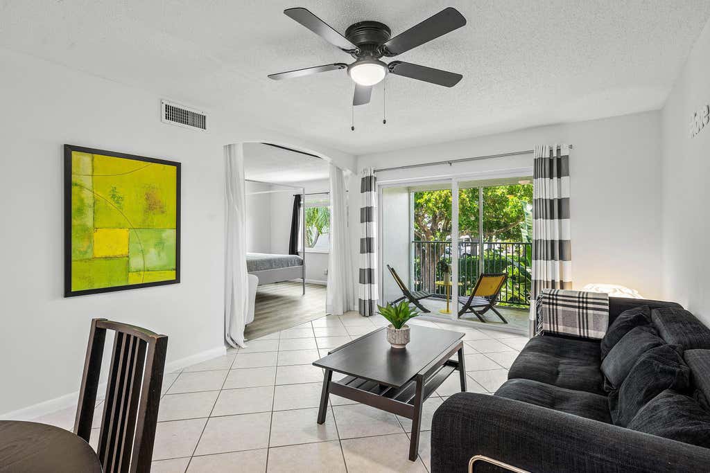 Photo of 207 Tropic Isle Drive #208, Delray Beach, FL 33483 (MLS # B26063498)