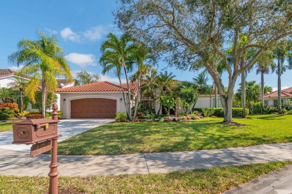 Photo of 474 Stonemont Drive, Weston, FL 33326 (MLS # F10548877)
