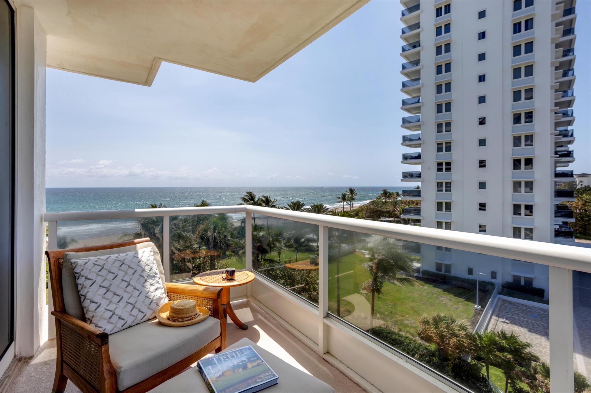 SABAL POINT - Residential