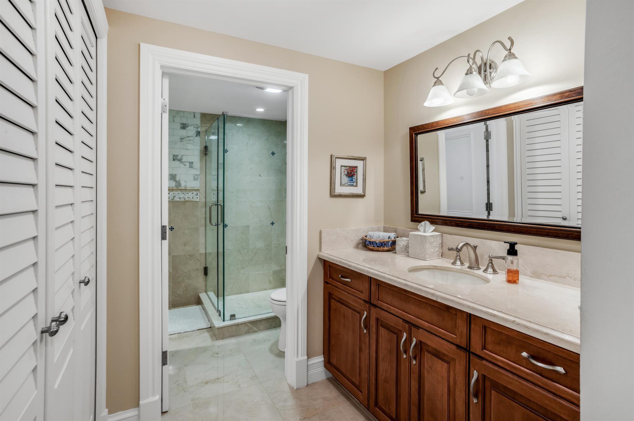 SABAL POINT - Residential