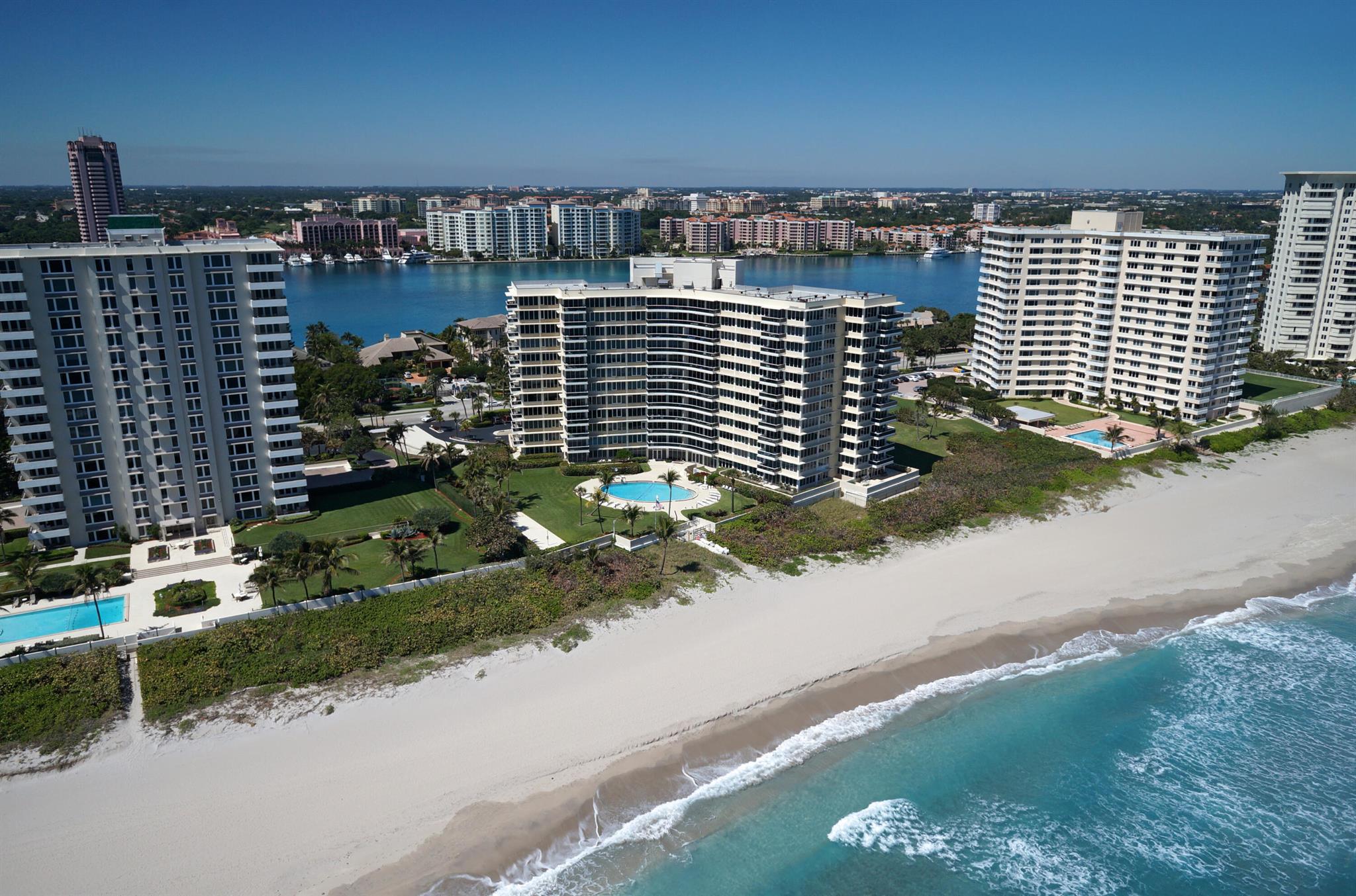 SABAL POINT - Residential