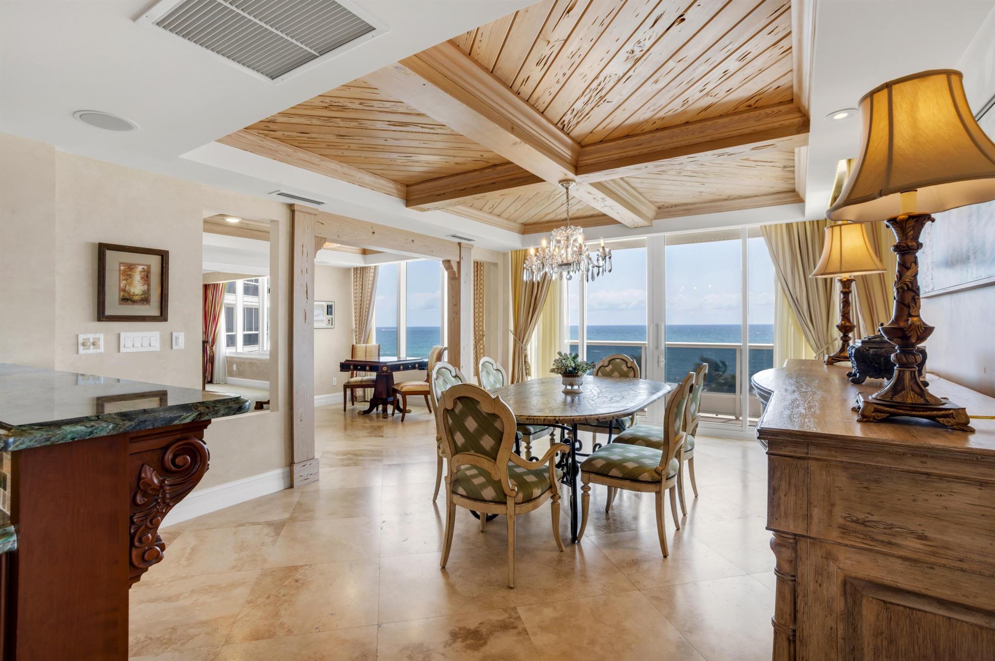 SABAL POINT - Residential