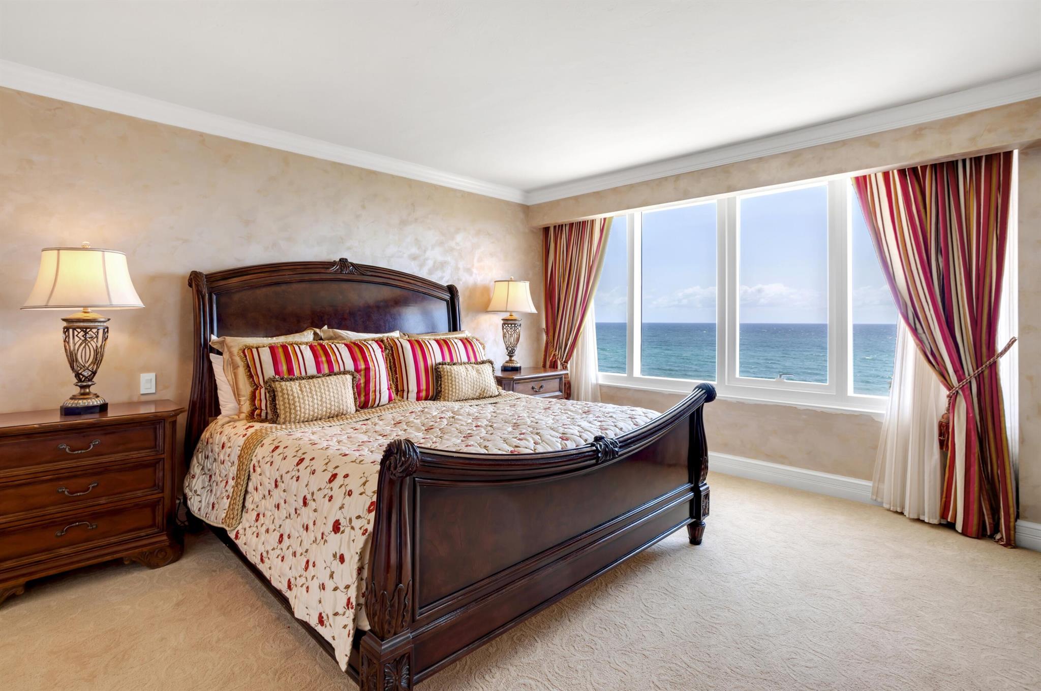 SABAL POINT - Residential