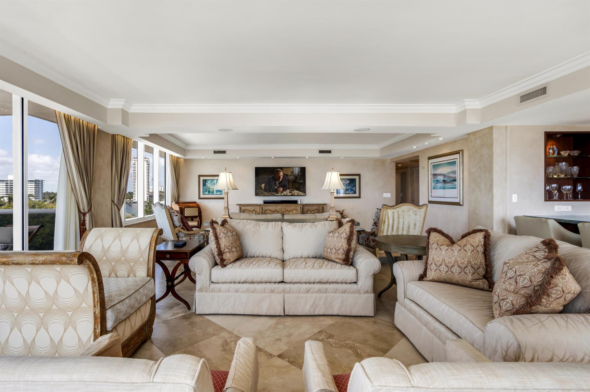 SABAL POINT - Residential