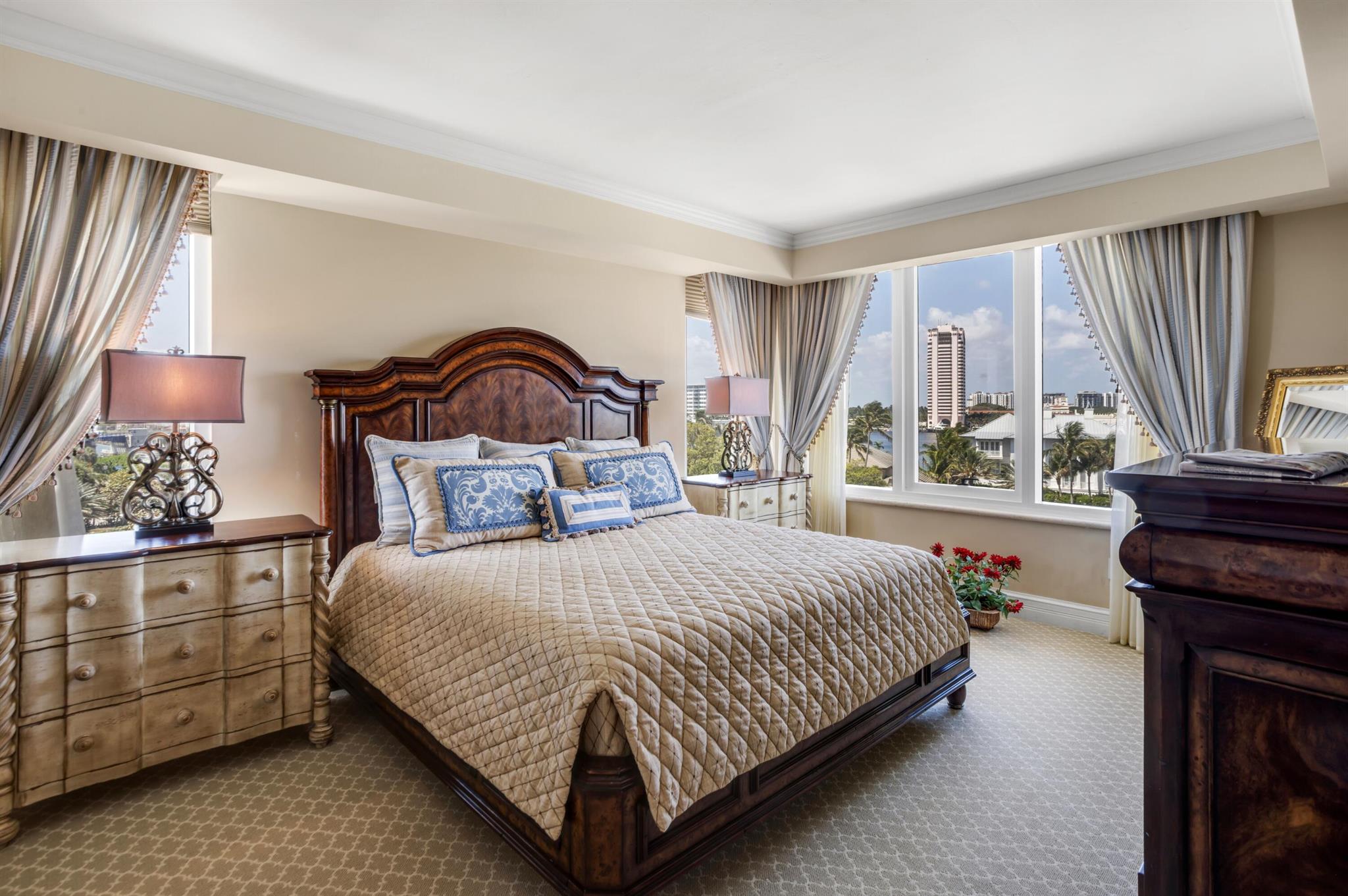 SABAL POINT - Residential