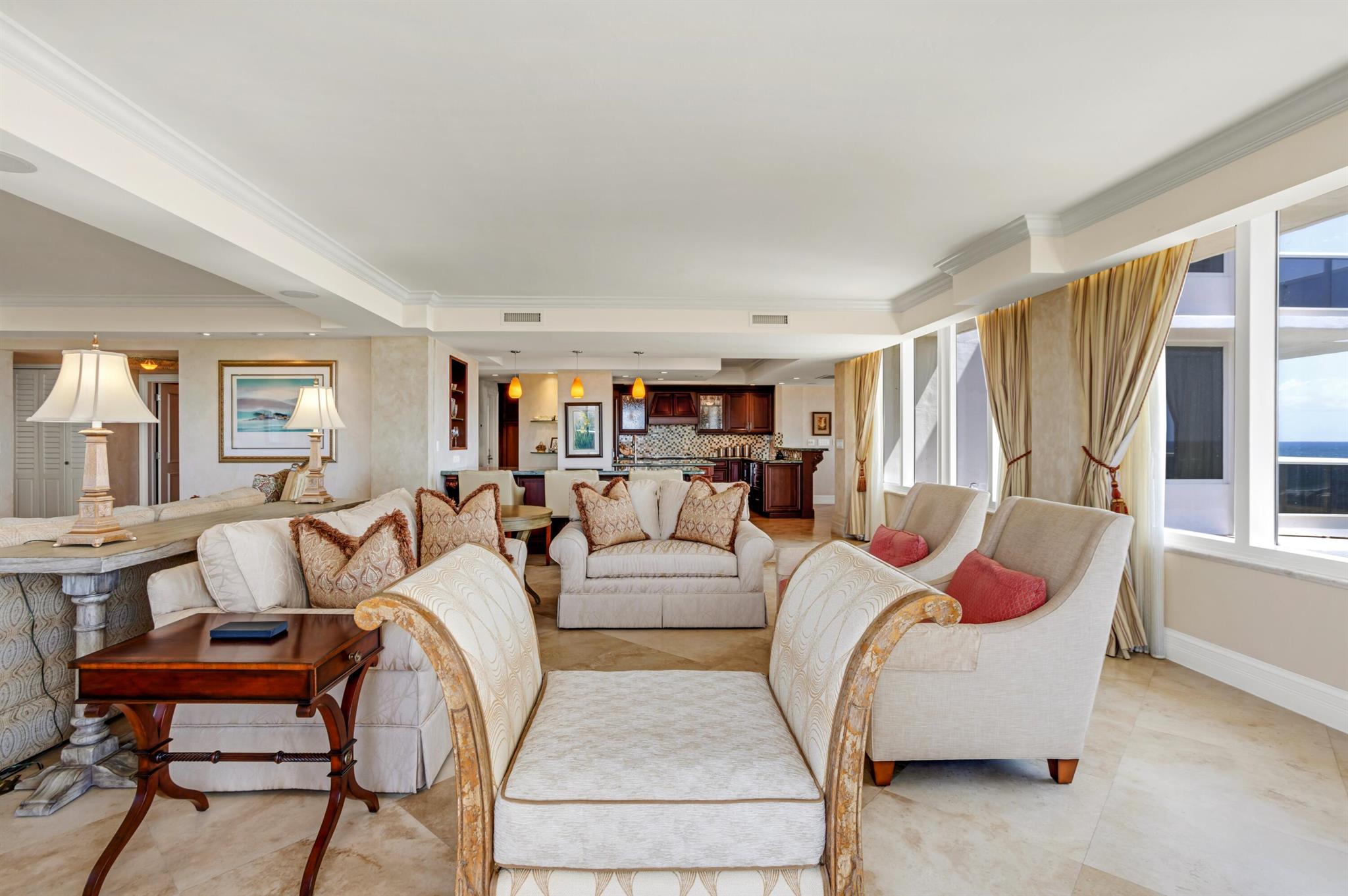 SABAL POINT - Residential