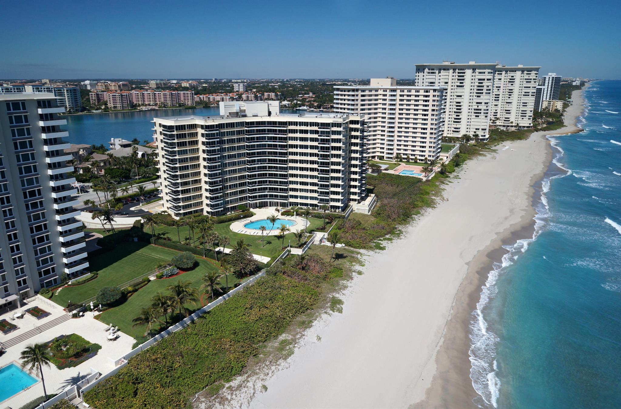 SABAL POINT - Residential