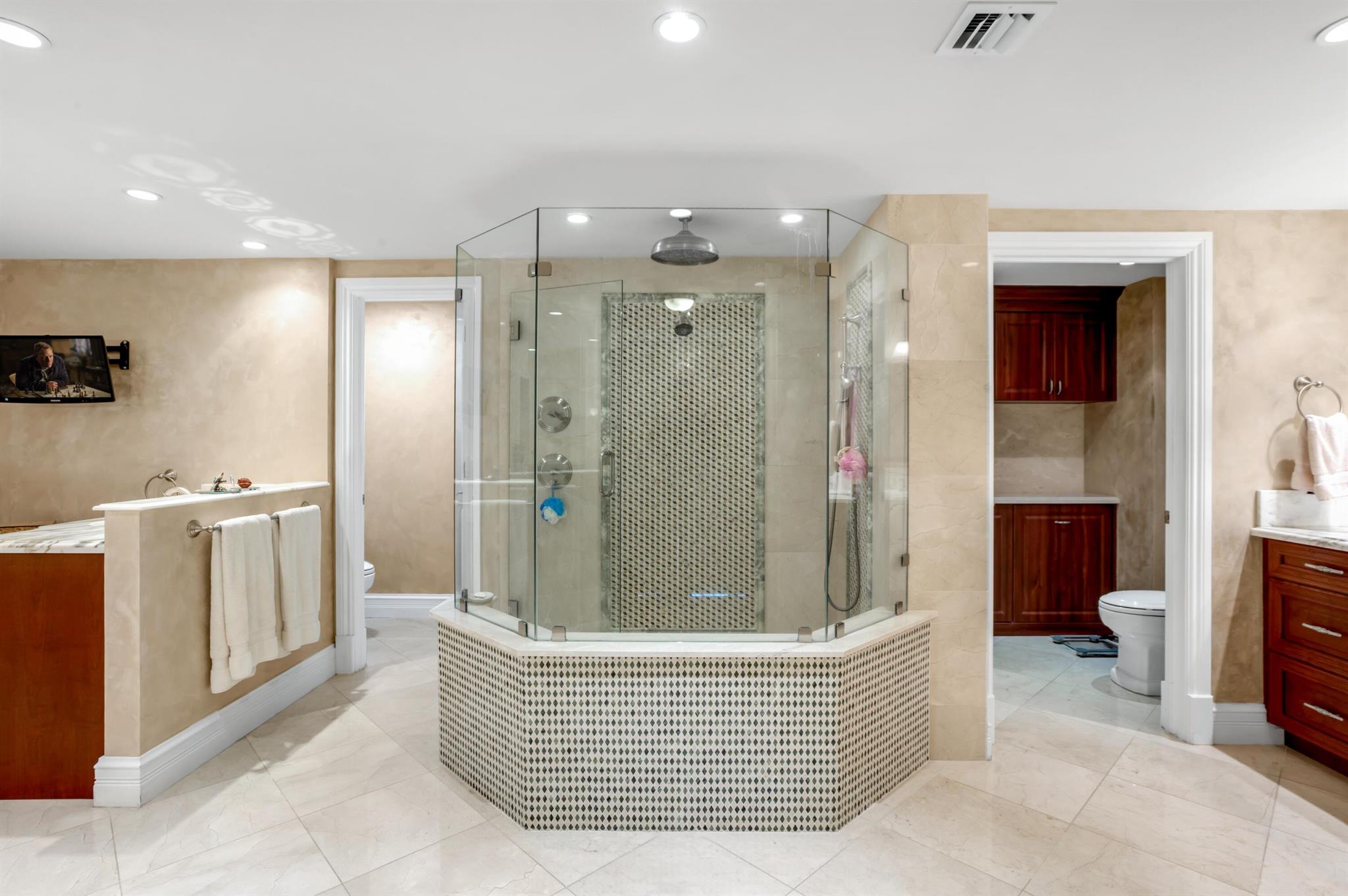 SABAL POINT - Residential